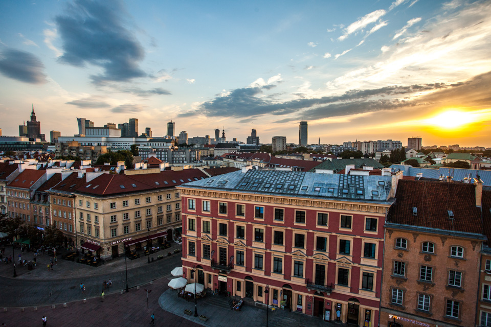 #warsaw #warszawa #poland #architecture #view #culturepalace #dawn #skyline #royalroute #travelgram #instatravel #wetraveltheworld #lovewarsaw