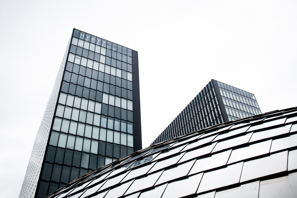 Zwillingstürme Hafenspitze Medienhafen mit Hyatt Regency Hotel Düsseldorf